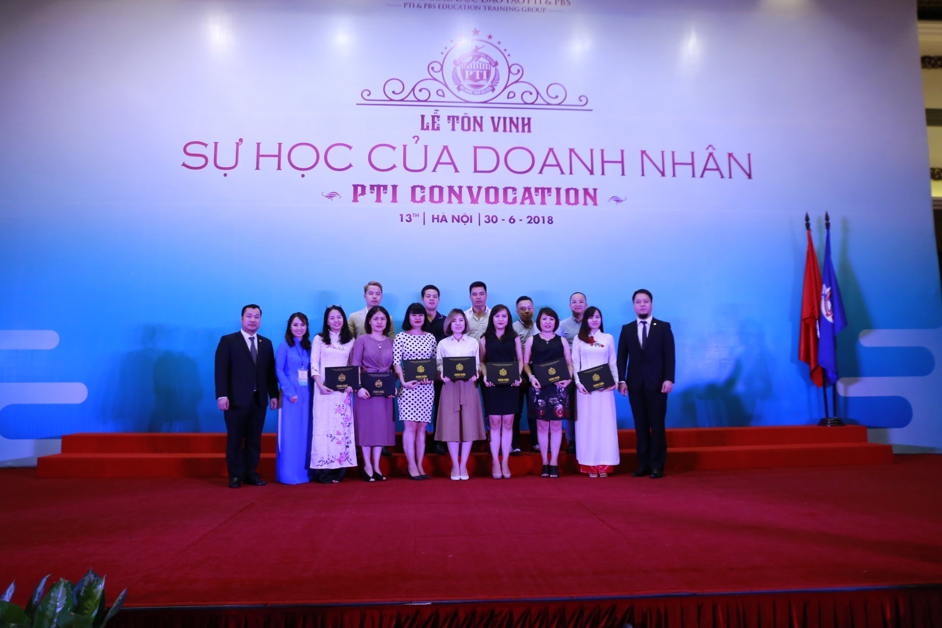 LỄ TÔN VINH SỰ HỌC DOANH NHÂN LẦN THỨ 13 HÀ NỘI